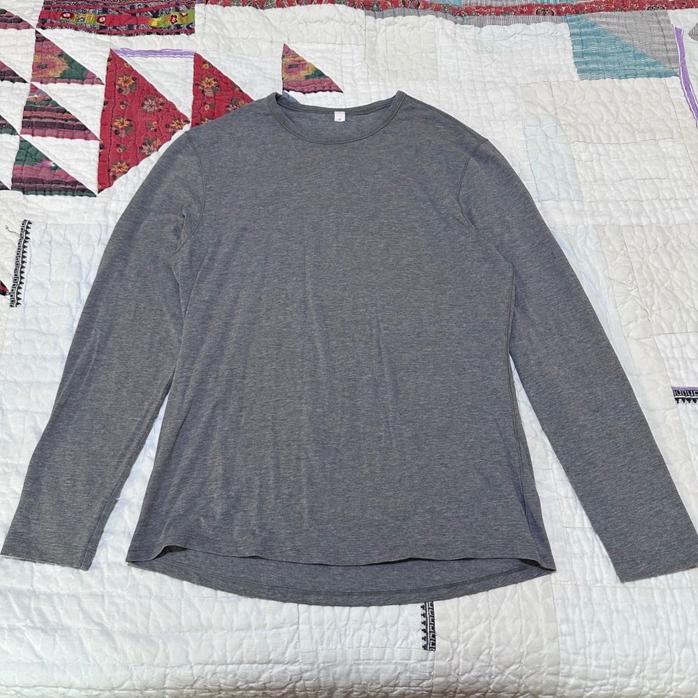 Lululemon Long Sleeve‎ Shirt Heathered Gray Curved Hem Mens Medium